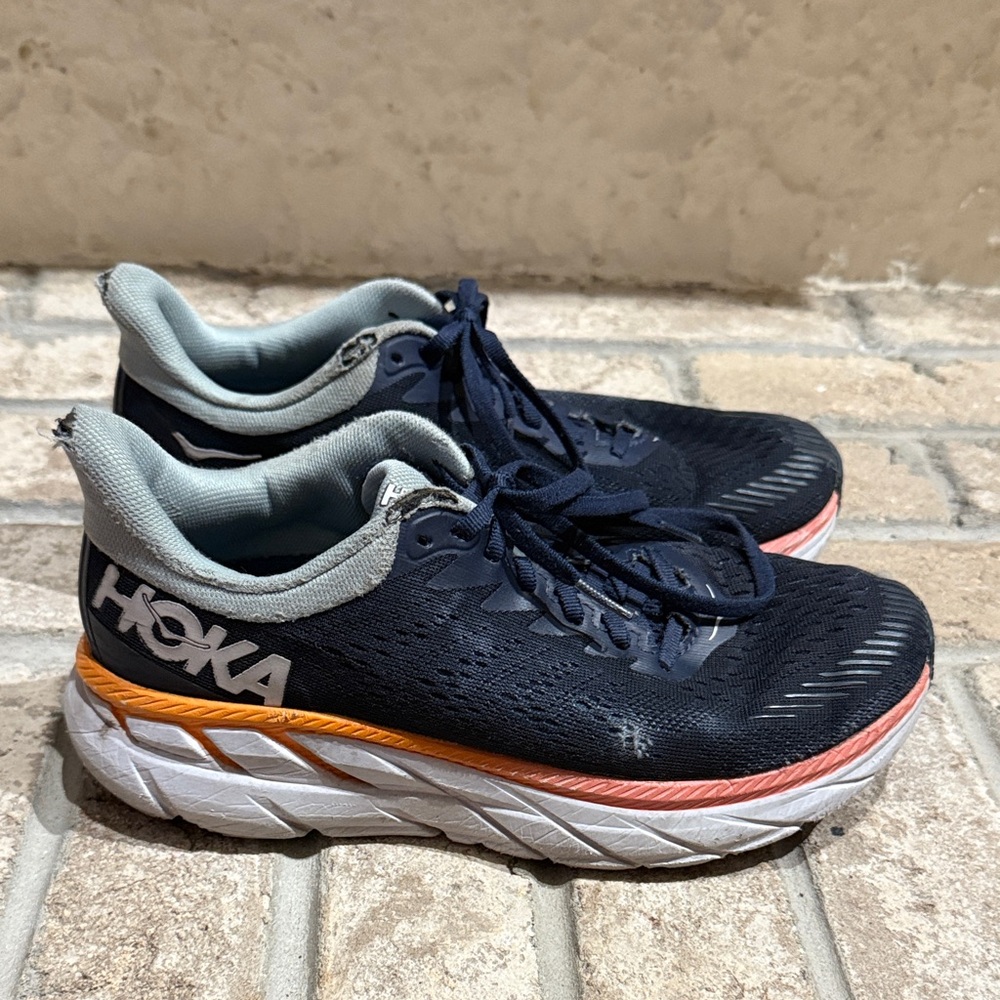 Hoka Clifton 7
